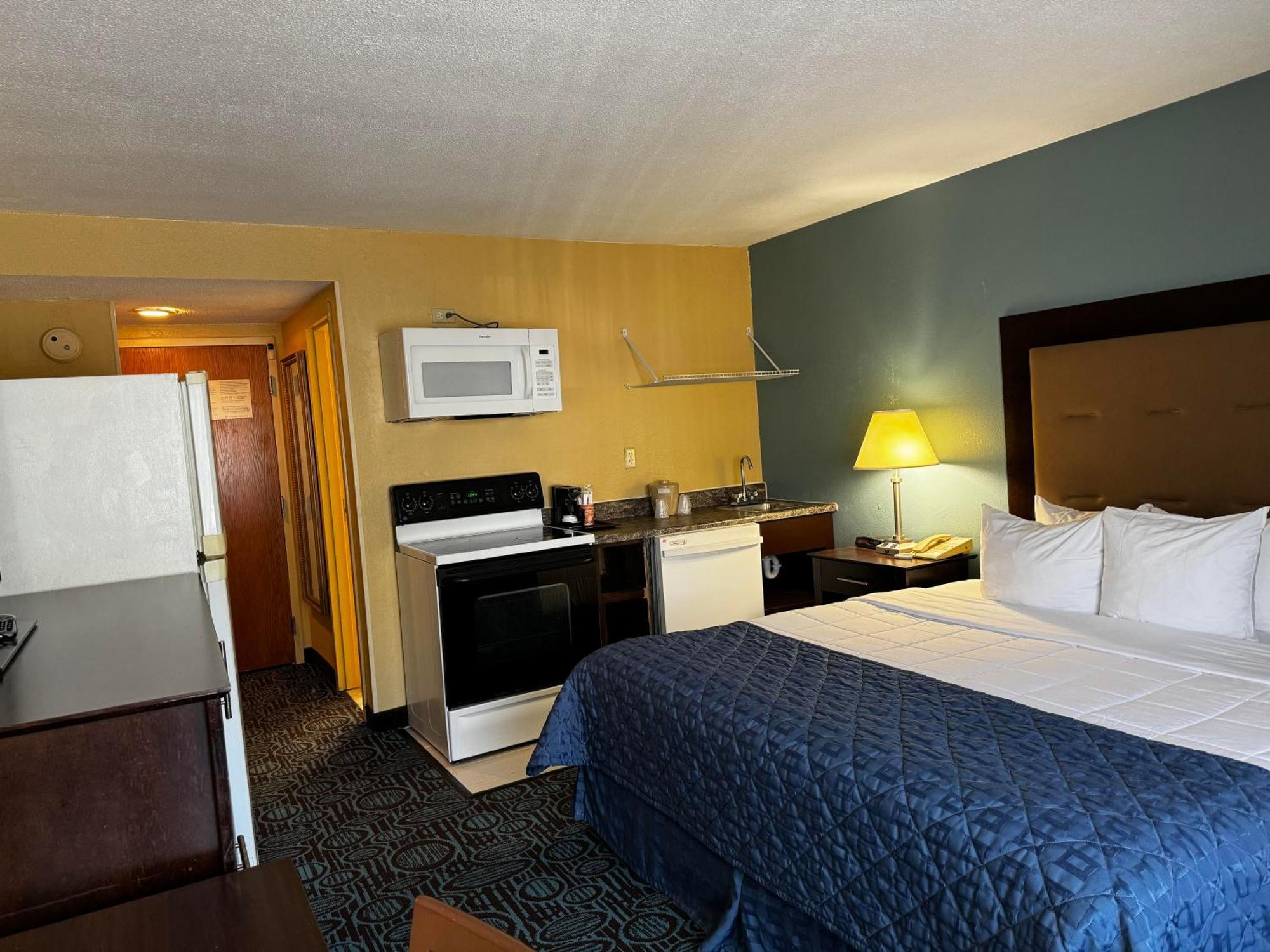 Regency Inn & Suites New London Mystic Kültér fotó